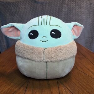 Squishmallow Grogu Baby Yoda 10” Star Wars The Mandalorian Disney Kellytoy